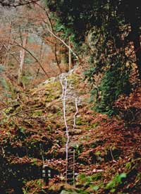 石裂山