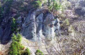 志津倉山