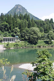 蒲生岳