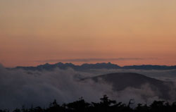 苗場山