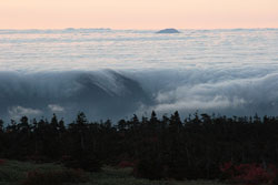 苗場山