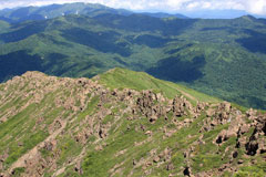 至仏山
