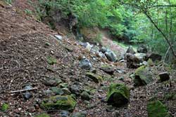 仲秋の釈迦ケ岳・中岳・西平岳を巡る