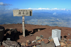 岩手山は岩手富士・南部片富士・巌鷲山とも呼ばれる東北の名峰
